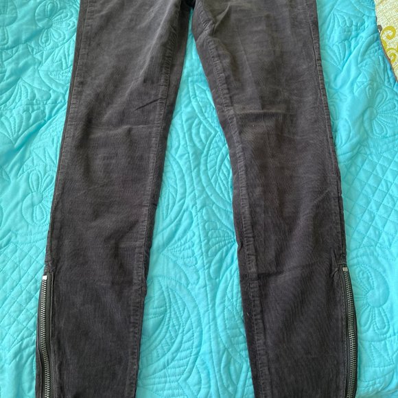 GUESS pants - Picture 2 of 5